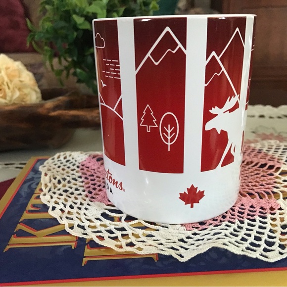 Tim Horton’s Travellers Collection Mug….. “CANADA “ - Picture 3 of 6